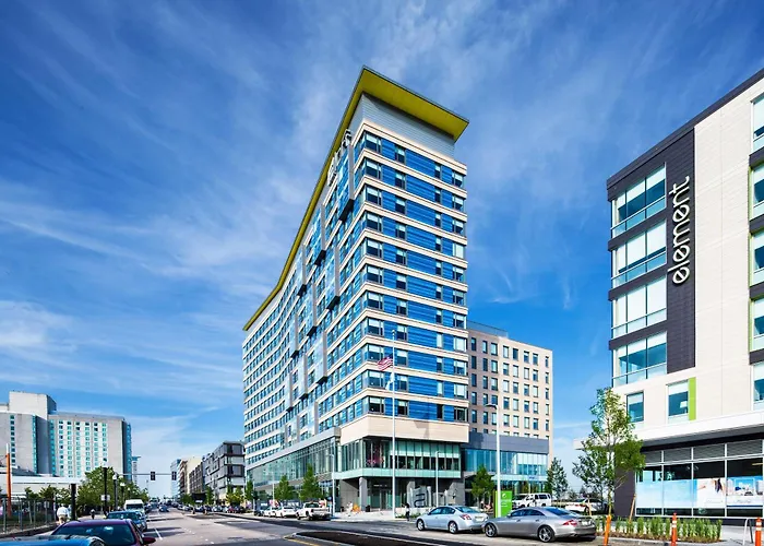 Aloft Boston Seaport District Hotel